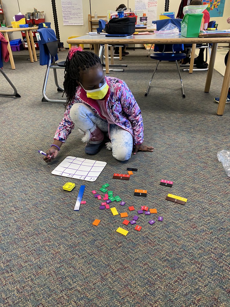 Hands on learning! <a href="/LostumboDDE6/">Mrs.Lostumbo</a>