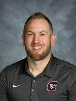 AndoverSchools's tweet photo. We're excited to announce that Steen Danielsen will join @ACHSJaguars as assistant principal next year. Mr. Danielsen is a 2006 ACHS grad who taught in Valley Center. Most recently, he was assistant principal and activities/athletic director at Concordia Public Schools. Welcome! https://t.co/xQckaCZeT0