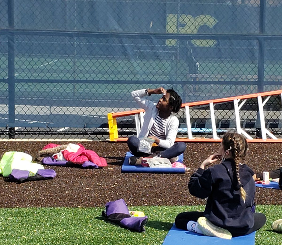 5th Grade News tweet media