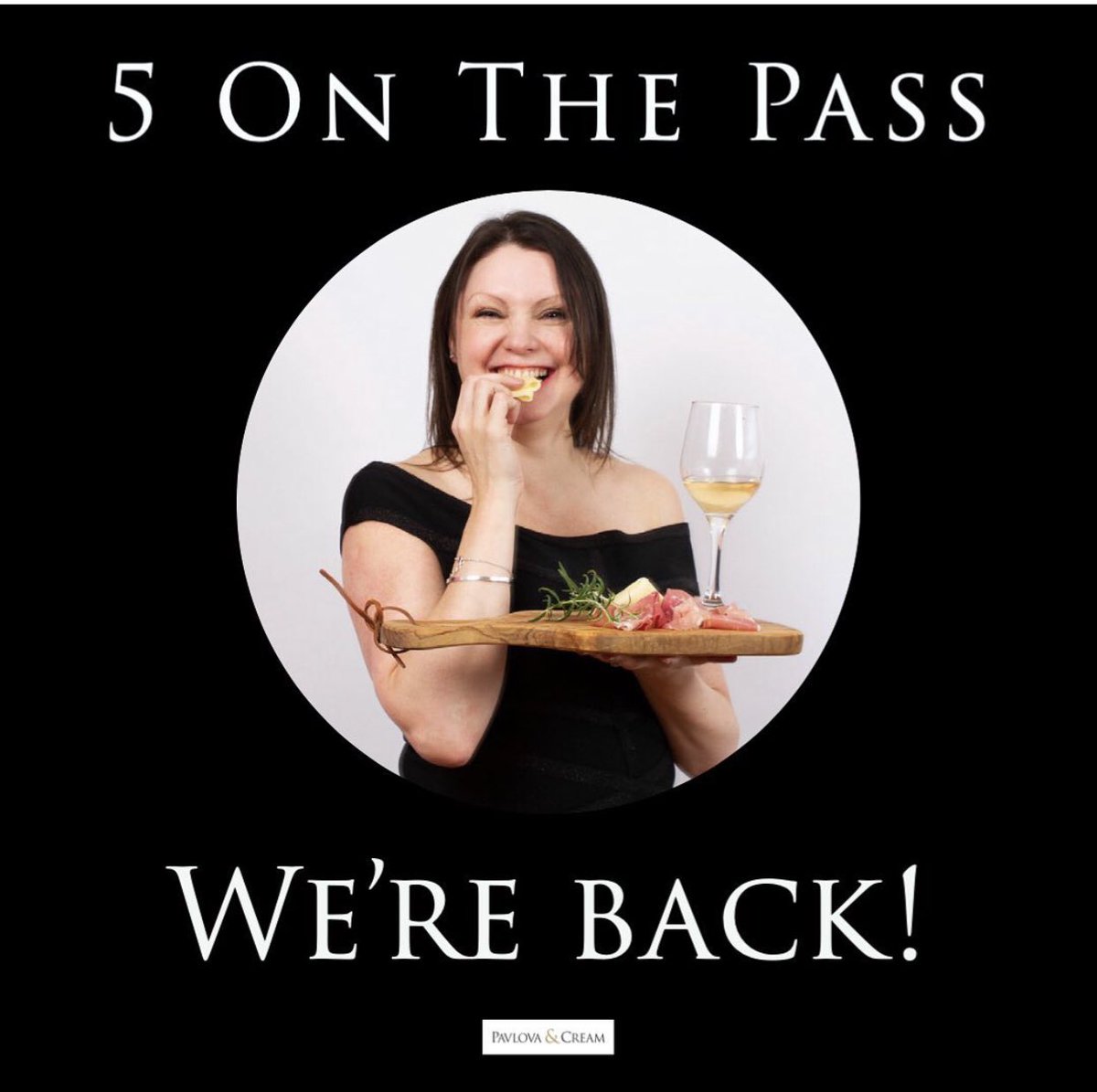 Friends of Twitter. 
I’m on the look-out for female chefs to interview for my #IGTV #5onThePass. 
If you or anyone you know is interested, please drop me a DM or retweet with a mention. 
Thank you in advance.