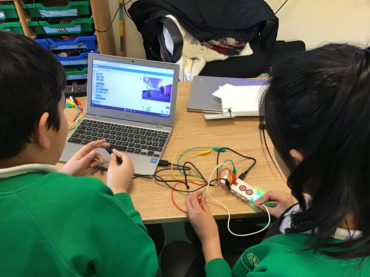 Y4Greenacres's tweet image. Wow! That’s incredible! Working with @computing_reddy with makey makey yesterday afternoon including our own coding was inspiring, mind blowing, creative #GPAcomputing