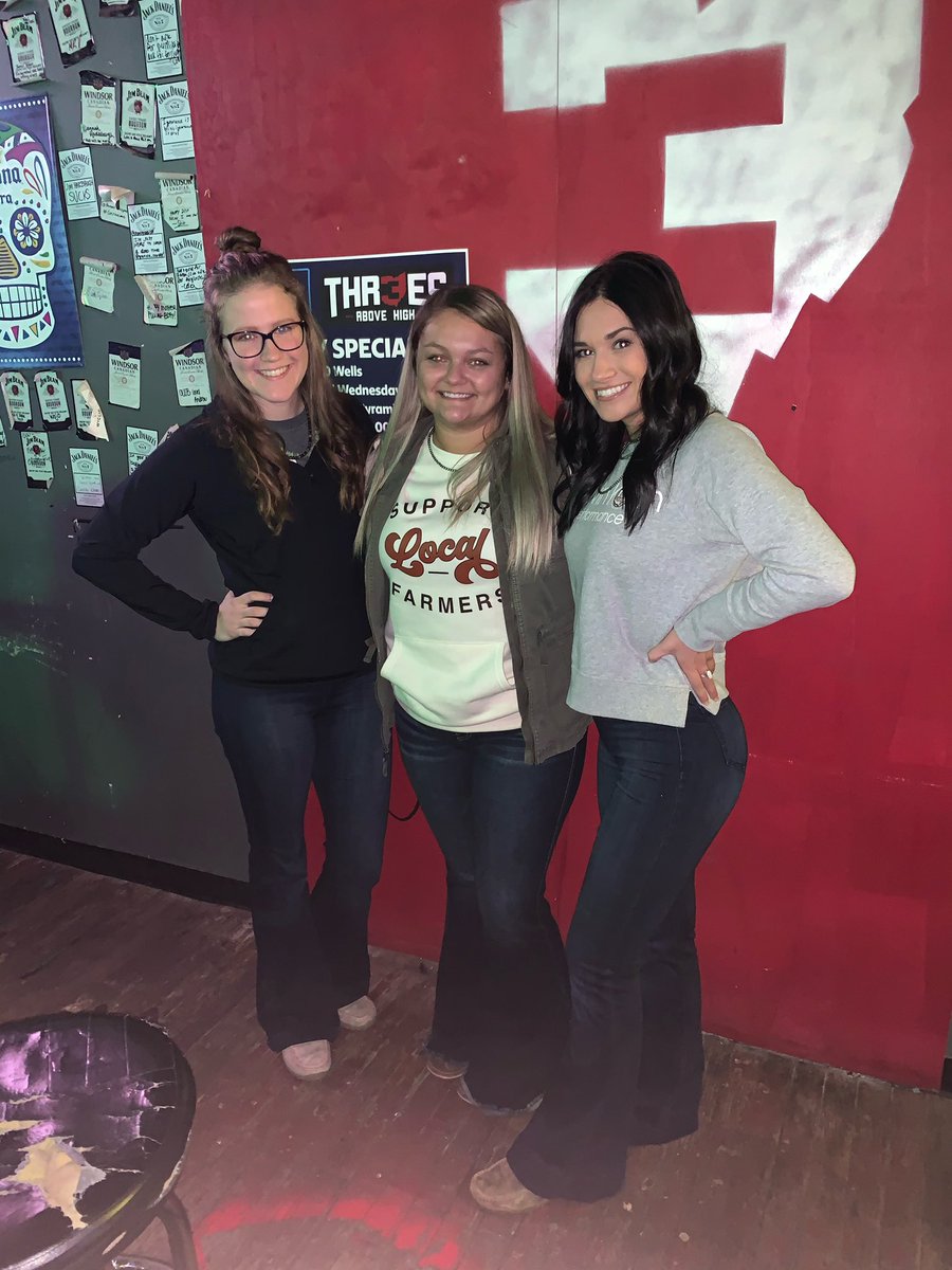 _abbymaniskas's tweet photo. my emotional support bar🤍 #BestBarThrees @threesabovehigh https://t.co/YukqqbPeiv