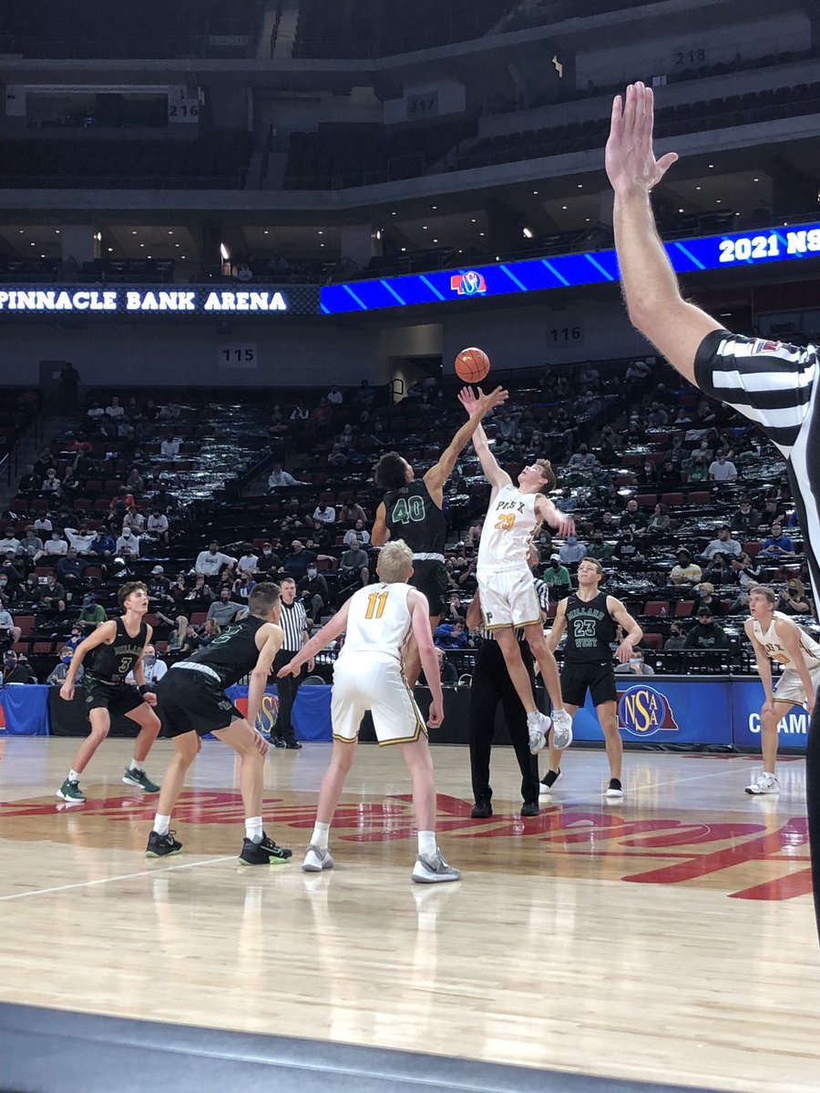 Boys Class A Quarter-Final at PBA

Here we go!!!

Pius X vs Millard West

#NebPreps