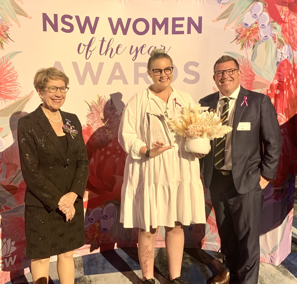 Congrats to #buyfromthebush founder Grace Brennan, our 2021 NSW Regional Woman of the Year! &amp; congrats to other local WOTY finalists Lucy Samuels, Lucy Taylor &amp; Joh Leader! This week has truly been a celebration of the remarkable women in our region: bit.ly/3rtsCmO