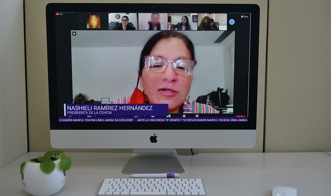 Tras escuchar experiencias de niñas y adolescentes mujeres, la Ombudsperson capitalina, reconoció su capacidad para detectar la #violencia psicológica y emocional. 

El acoso callejero nos roba la calle, reconoció y llamó a romper con visiones que perpetúan estereotipos #8M2021.