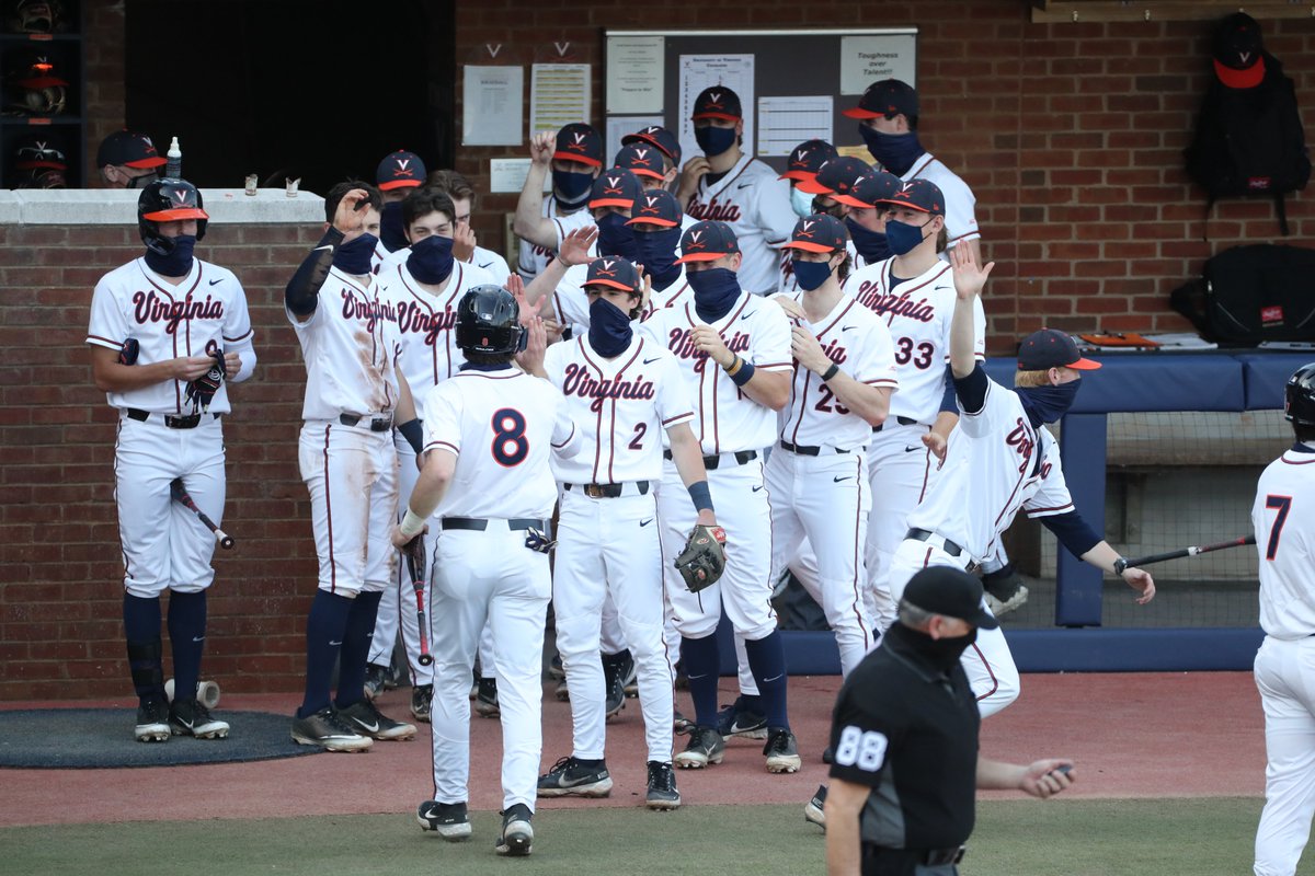 We sent 8 to the plate in the 7th. Three more runs for us, makes it 7-0 over Richmond.

Paul Kosanovich will pitch the 8th for UVA

#GoHoos