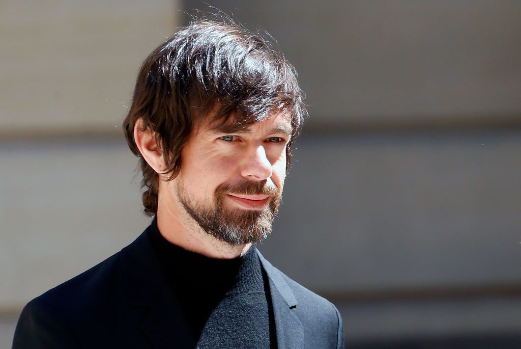 artnet's tweet photo. Twitter founder Jack Dorsey is auctioning off the world's first-ever tweet as an NFT—and the high bid is already $2.5 million: https://t.co/9VpFGD3UAa https://t.co/zQTHSskHJP