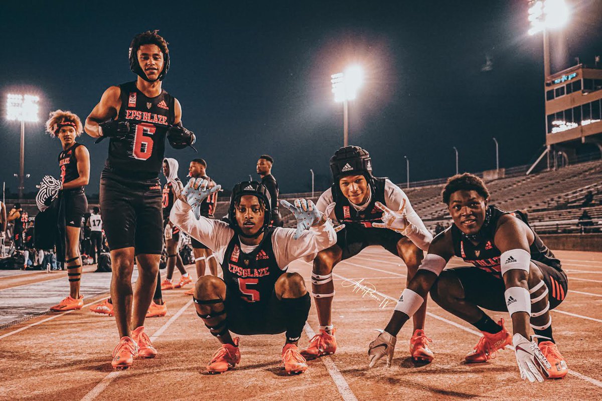 FiveFilmWorks's tweet photo. Somebody call the Fire Department🥵🔥‼️📸🎬 #epsblaze #battle #rivals #power5 #allamerican #adidas #7on7football #7on7tournament @adidasfootball @adidas @EPS_Scout1 @Epsblaze7v7 https://t.co/2lNJ6wQa6y