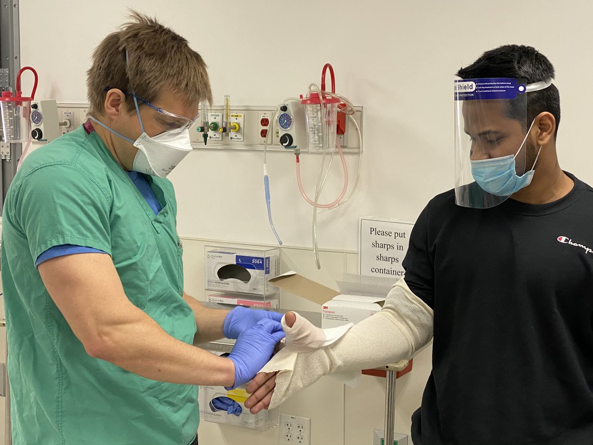 We are busy preparing <a href="/GWSMHS/">GW SMHS</a> #medicalstudents for internship during our month-long Transitions to Residency #Bootcamp capstone course!  Last week #EmergencyMedicine bound students practiced splinting and casting with Dr. Davis. <a href="/TTR_Courses/">transition_to_residency</a> #medEd #Professionalism