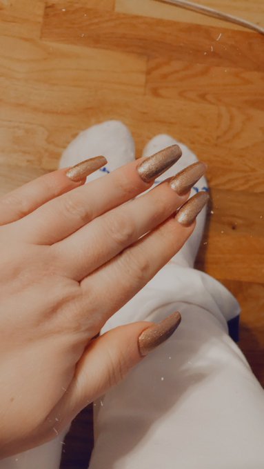 If you wanna see the feet... you know what to do.   CA: $PraiseMe1024 https://t.co/qiNImMnRfH<a href="/tag/newprofilepic"class="tags"><span>#newprofilepic</span></a>