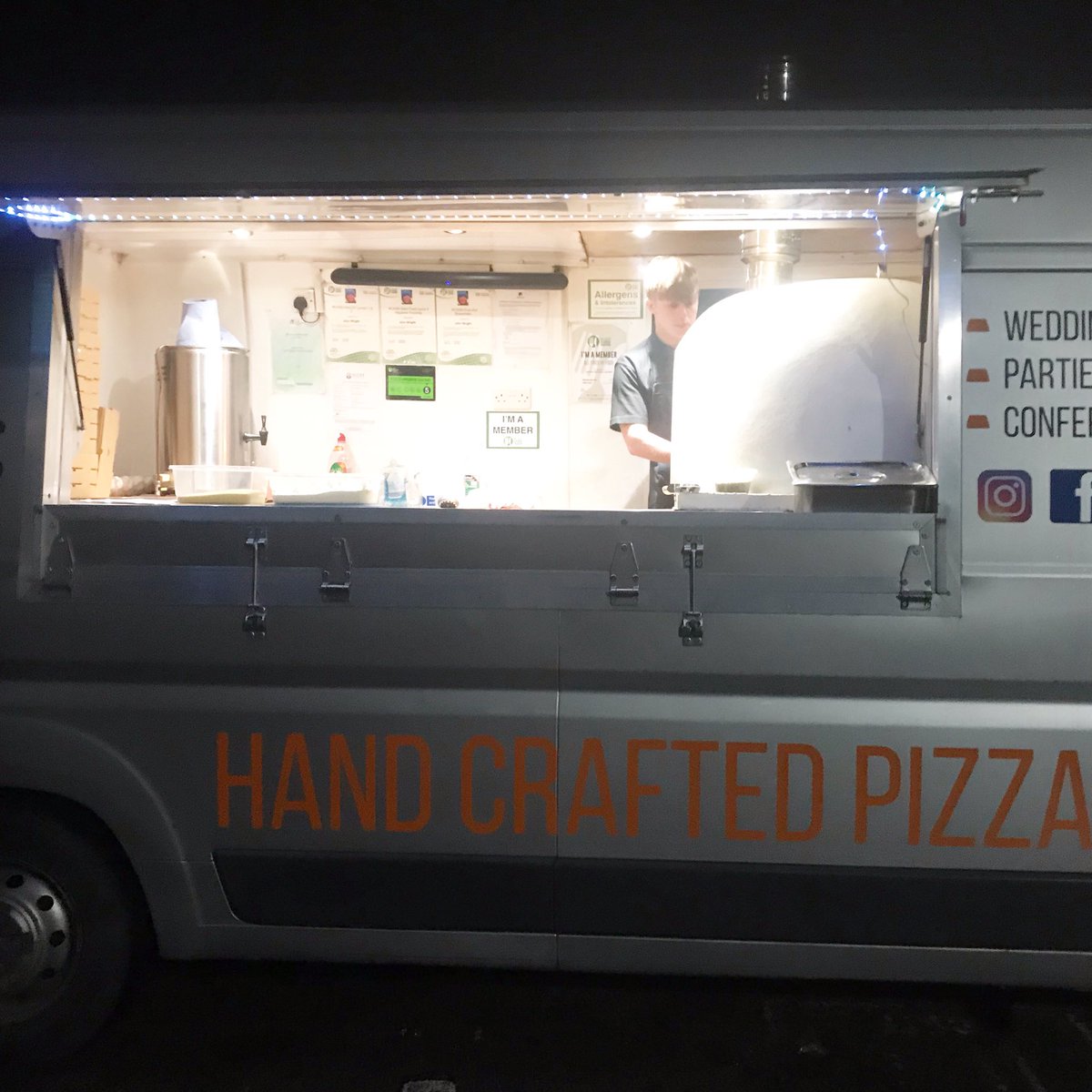 I’m back on the road this week! Come and see me down <a href="/ColneTyreCentre/">Colne Tyre Centre - Tyreoo</a> place your order on the link below 👇 Thursday,Friday and Saturday between 4-8 #woodfiredpizza #pizza #pizzaparty #trymypizza #handcrafted #fresh #cometocolne