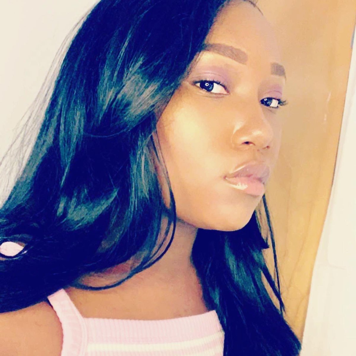 UmesPOWER's tweet photo. Meet our: Historian

Hi!
My name is Crystal Richards and I am the Historian of Power O.T.T. I am a Junior majoring in Marketing. 

I am also a great singer and poet in this org🎤✍🏾and I am personally excited for this semester and what we have planned!

 @queennpinkk https://t.co/ntnF6W9GFG