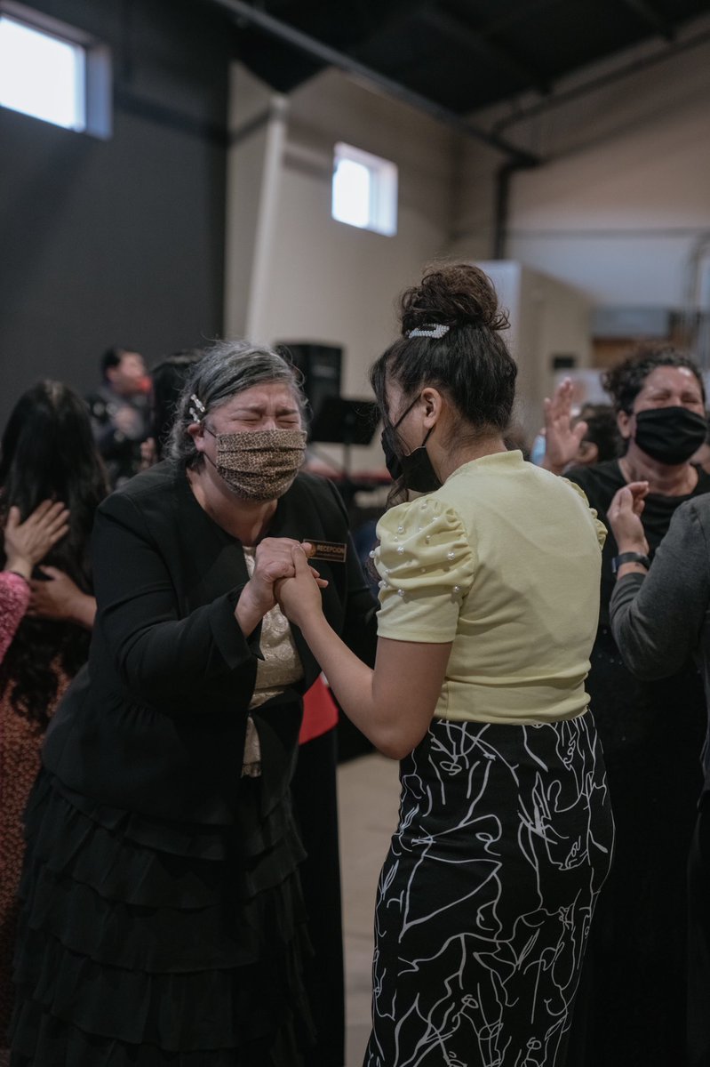 mundopentecosta's tweet photo. Oramos unos por otros, porque así lo mandó el Señor.
Sentimos la necesidad y el dolor de cada uno y juntos clamamos al Padre de misericordias, y El hace los milagros.
Estamos unidos en oración, porque somos la Iglesia de la familia.
#SomosMP https://t.co/Yqa7xqtACC