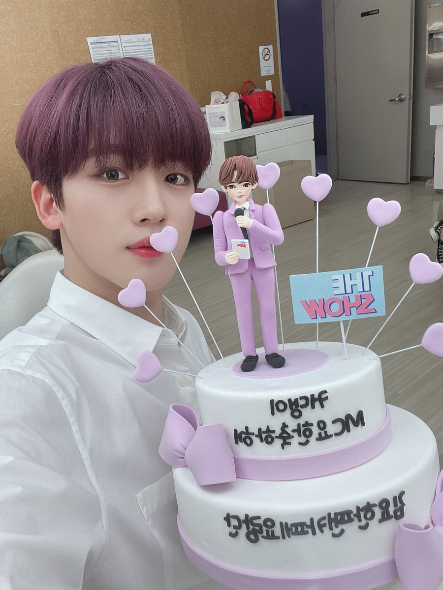 WEi__Official's tweet photo. 💟 https://t.co/C1KlRjAP7k