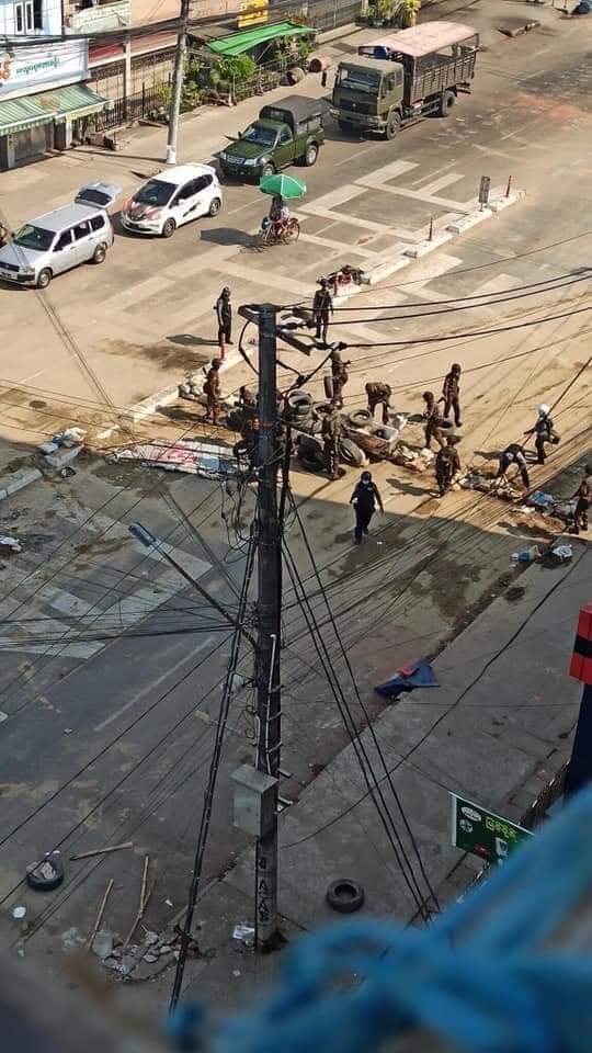 takhon_intel's tweet image. This is what Military is doing!!

#WhatsHappeningInMyanmar 
#Mar10Coup