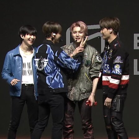 kariyong's tweet photo. i miss the way taeyong gets showered with love in superm 😭 https://t.co/sdxgSkfJYW