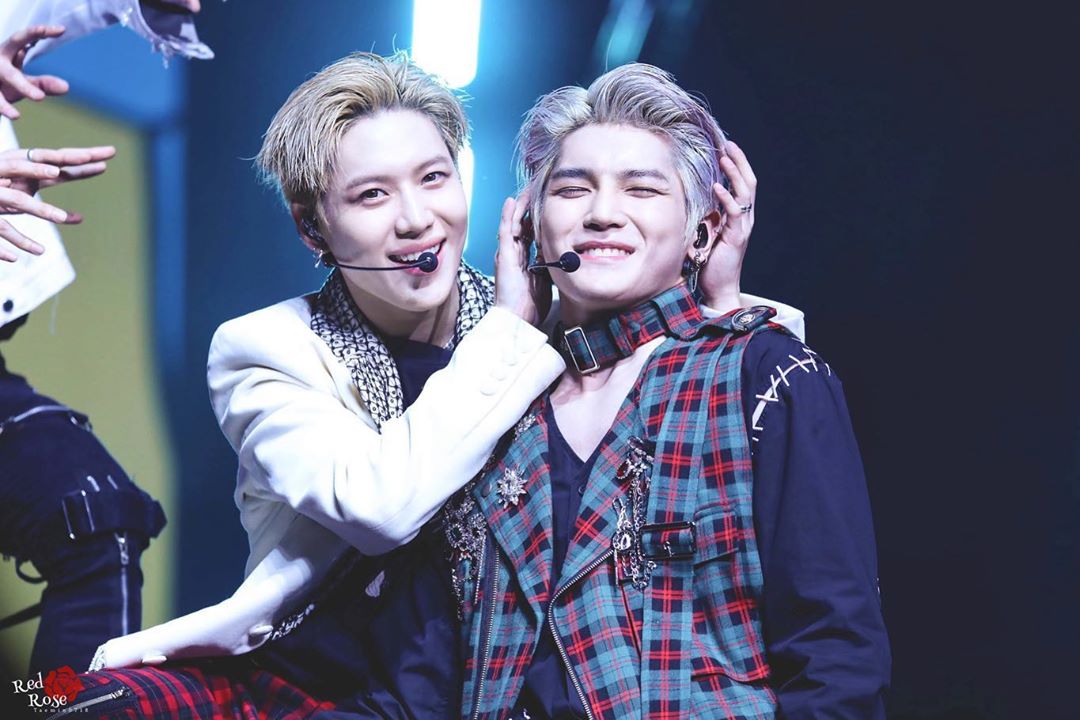 kariyong's tweet photo. i miss the way taeyong gets showered with love in superm 😭 https://t.co/sdxgSkfJYW
