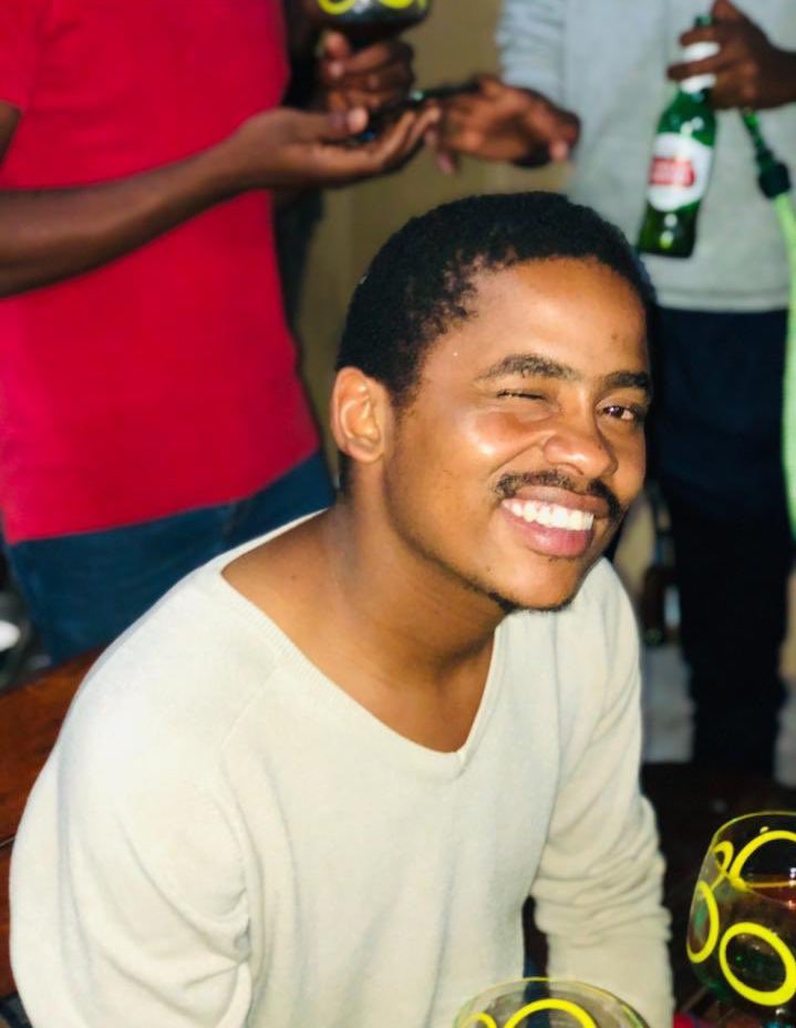 AdvoBarryRoux's tweet photo. This Guy is at NWU in Potchefstroom he raped a first year student. A case was opened with police but he’s currently on the run. If seen please contact the nearest Police Station. 

Retweet For Awareness https://t.co/pDpyPJ4h4S