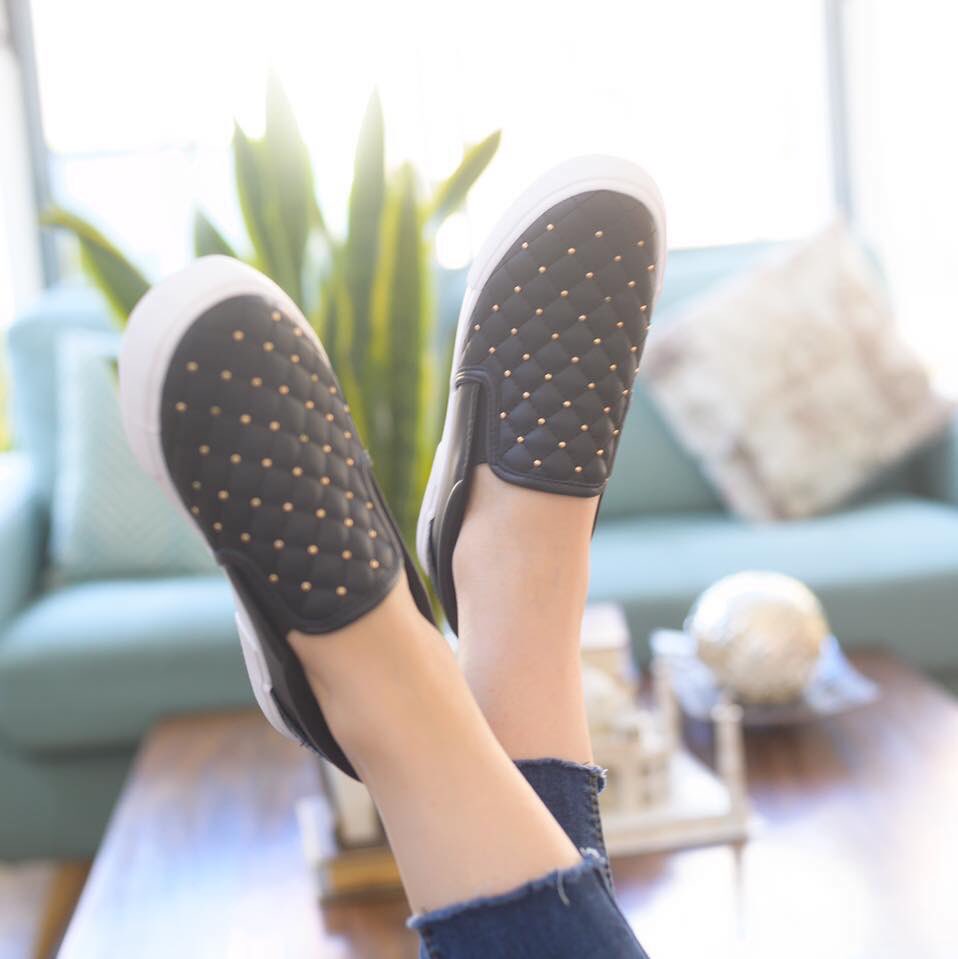 KamarStore's tweet photo. Solo este #miercoles aprovecha y llévate
1 par de estas bellezas a tan solo $19.99
2 pares. $35.00 o 3 pares x tan solo $45.00 #PodesCombinar #Cool
#Geniales #PromoLimitada #VLPVKS ♥️ https://t.co/tLlTR3KzLz