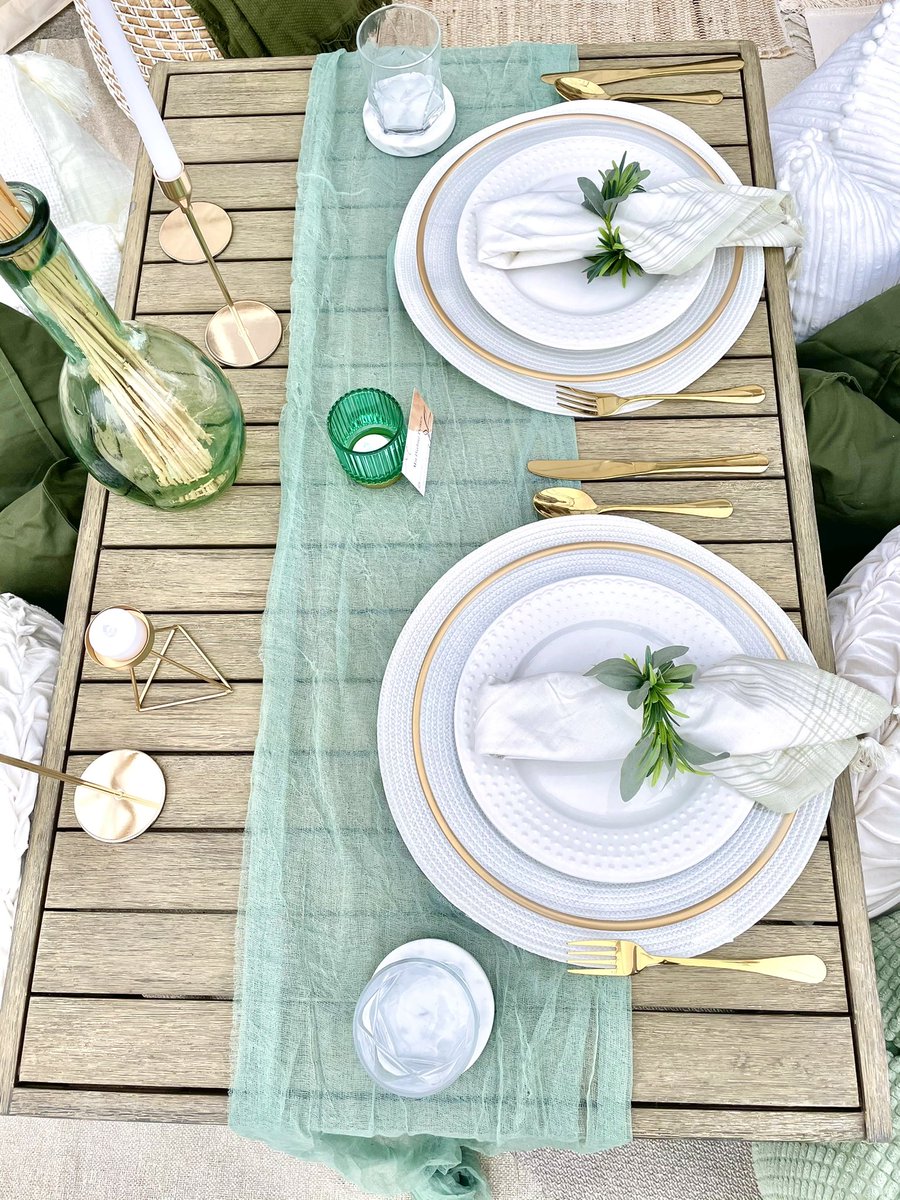 AyooLenaa's tweet photo. Hello friends! I just started my small business providing luxury picnics to the Seattle Area 😍🥰 A simple like &amp; repost can really help my business out!🤎✨ Be sure to follow us on IG @maidarlingpicnics https://t.co/tlyyv9LyQs