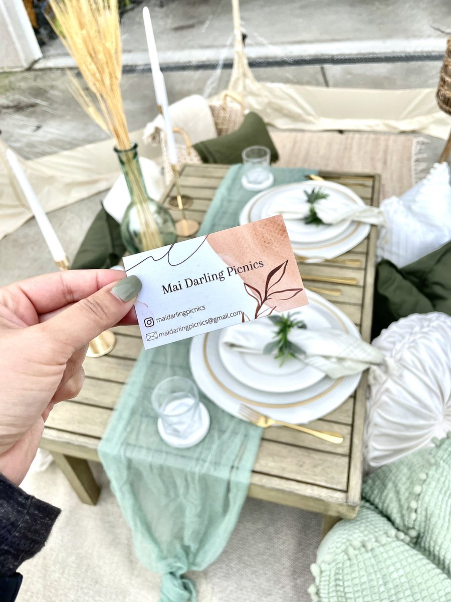 AyooLenaa's tweet photo. Hello friends! I just started my small business providing luxury picnics to the Seattle Area 😍🥰 A simple like &amp; repost can really help my business out!🤎✨ Be sure to follow us on IG @maidarlingpicnics https://t.co/tlyyv9LyQs