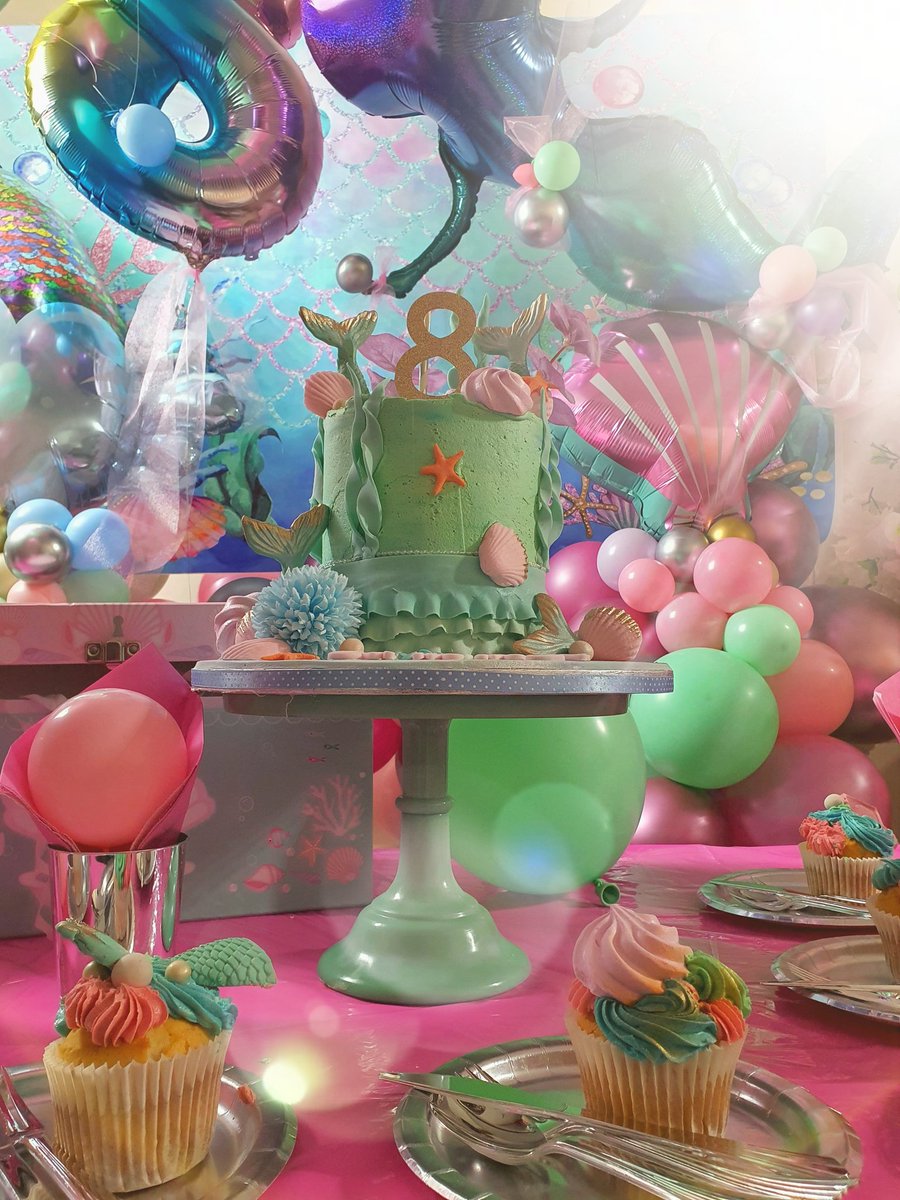 ChristineHartC1's tweet photo. Hoping our mini Mermaid client Summer has a fabulous 8th birthday #mermaidballoons #balloonpackages #balloondecor #mermaids #mermaidvibes #balloons #heliumballoons #sthelensbusiness #shoplocal @ChristineHartC1
@cakesbydesignnw https://t.co/qKW4v4C8ud