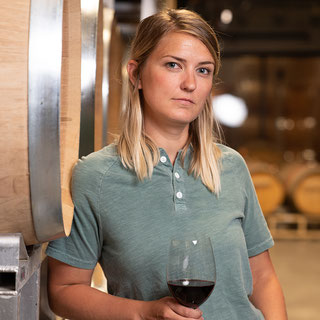 mywinepal's tweet photo. Celebrating Winemaker Lynzee Schatz from TIME Winery on #internationalwomensday2021 @TimeWinery @evolvecellars #Syrah #charmatmethod #BCwine #bcvqa #somm https://t.co/neFeBXnUCY https://t.co/aRFZTi283P