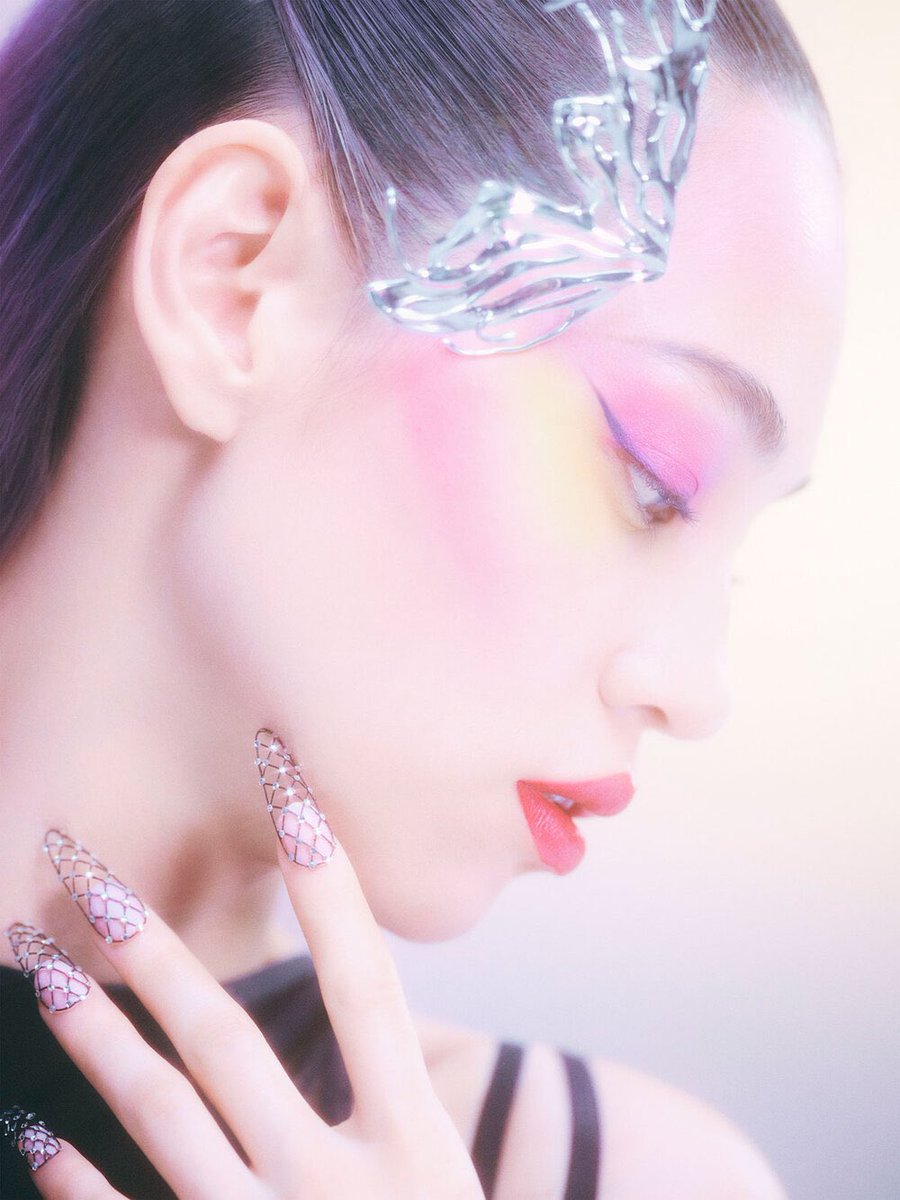Team Kiko Mizuhara An Ethereal Goddess Kiko Mizuhara Photographed By Toki For The Wow Magazine Cover Story 水原希子