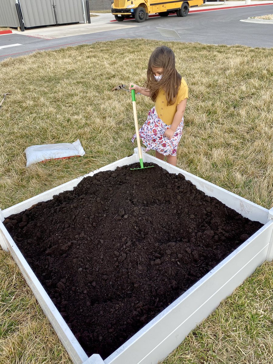 robyn hagerman (@robynhagerman) on Twitter photo This afternoon we worked to put the soil in our garden beds. We love spending time with our families after school. We are excited to plant our veggies after Spring Break! <a href="/Foundation4SPS/">Foundation for SPS</a> This afternoon we worked to put the soil in our garden beds. We love spending time with our families after school. We are excited to plant our veggies after Spring Break! <a href="/Foundation4SPS/">Foundation for SPS</a>