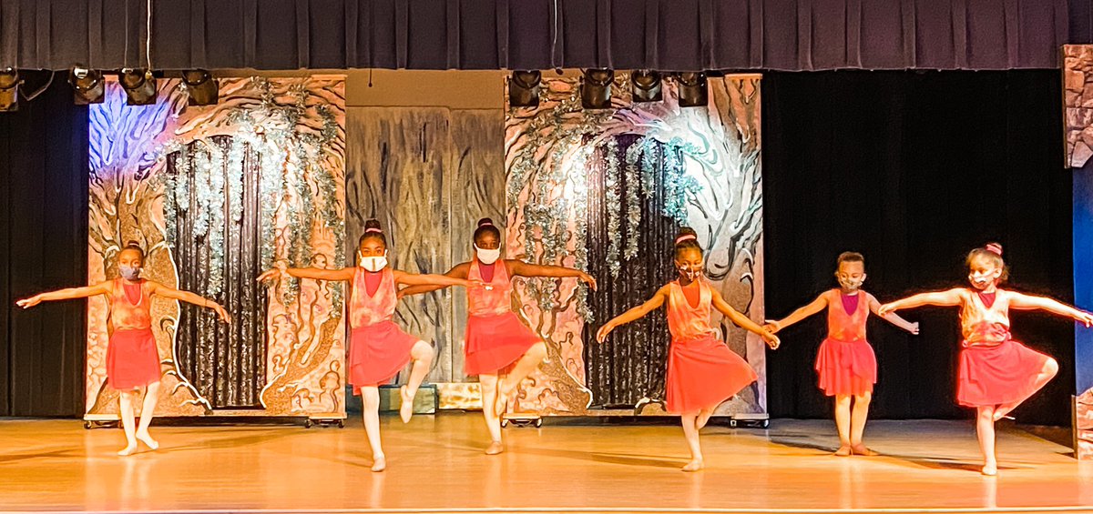 Congratulations to our 2nd &amp; 3rd Grade <a href="/OrlandoBallet/">Orlando Ballet</a> students on an incredible showcase &amp; STEPS Graduation! 💐🩰💐 We are so proud of you! 

Thank you Ms. Trish &amp; Ms. Haynes for all your hard work on making this program a success!  #OrlandoBallet
