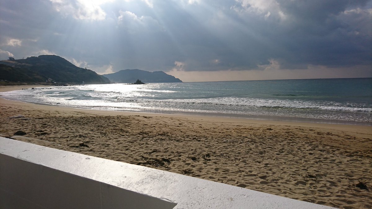 いただきます ごちそうさま 海がとても綺麗な福岡です 福岡県糸島市の海は 南国に負けないくらい綺麗な海だと思います このエリアは本当インスタ映えするスポットも沢山ありますよ 是非 ドライブがてら 足を運んでみては