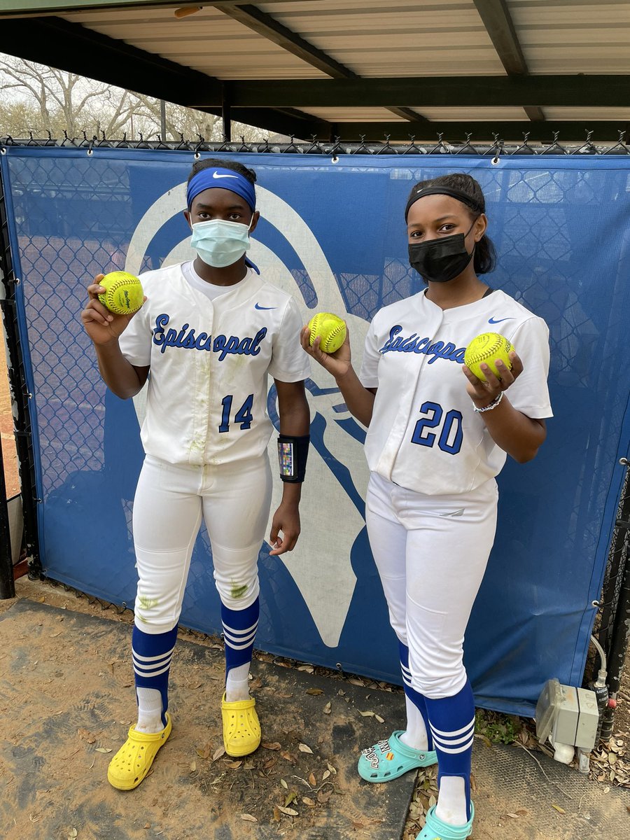 alliewill2024's tweet photo. My first home game was tonight. I had my first 2 homerun game. I hit a 2-run and then my first GRAND SLAM!! My team had 2 grand slams tonight! Freshman doing freshman things! 💙🤍💙🤍 @EHSSports @program_17 @IGNationalHays @Los_Stuff #EHSsoftball #freshmanszn #classof2024 https://t.co/xEzzSWPm2h