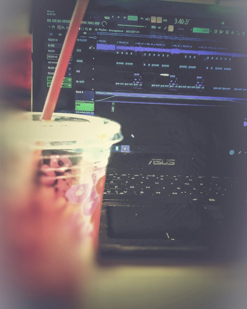MikxxG's tweet photo. I'm still hard at work making new songs. Currently looking for artists to work with I'm willing to take on two. Beats are free if you decided to work with me. I claim 15% of the royalties made on each track Let's make some mf dope ass music!! https://t.co/YWLZ6ltJHU