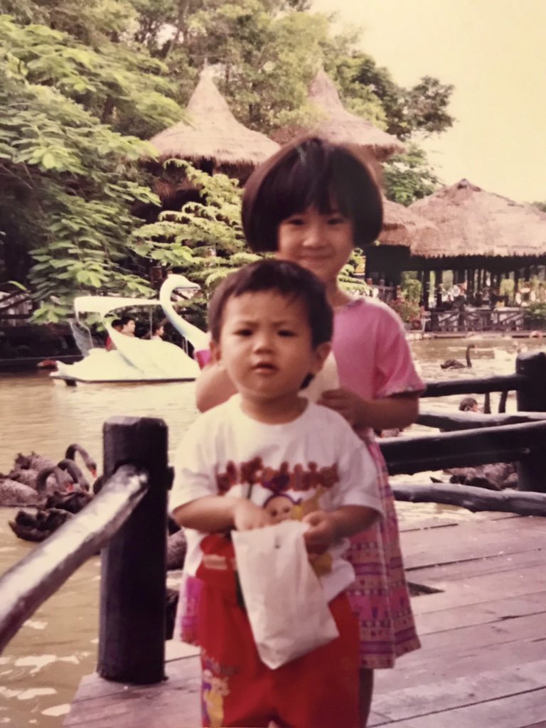 Atom_yjeje's tweet photo. Their kids must be so cute like this👇🏻

#ช่วยมีนแปลนตั้งชื่อลูก https://t.co/xN1C3e6DZa