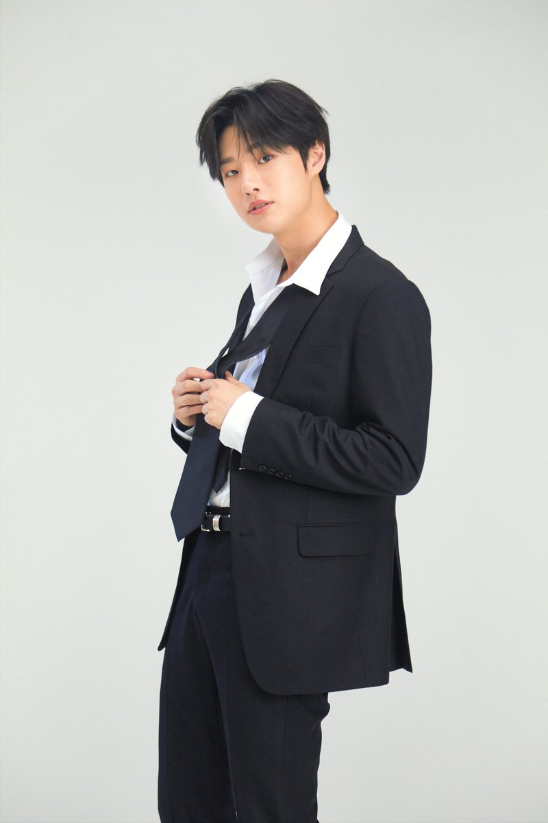 끌레드벨 Cledbel tweet media