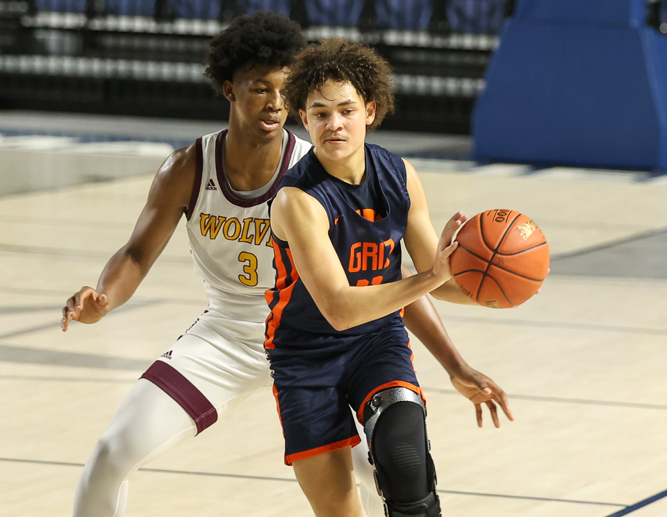 Glenn senior Jaylen Thompson was determined to put the Grizzlies on the map this season.

Even if a historic season came to an end on Tuesday in Houston, Thompson and the rest of the seniors made a statement for the newest school in LISD. bit.ly/3bum01U #txhshoops