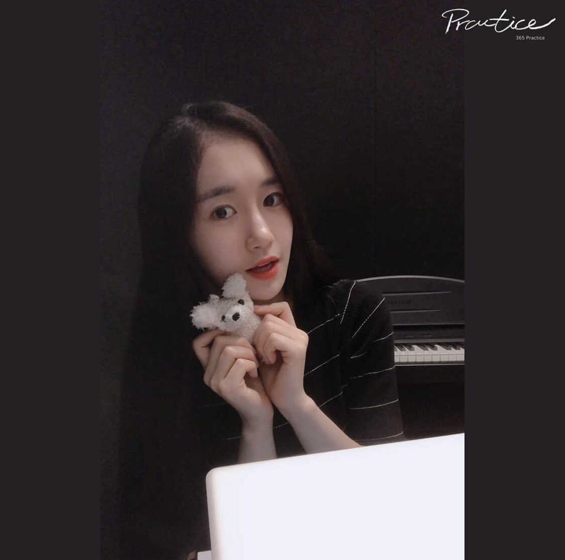 PURPLEKISSTW's tweet photo. ⊹ ,, 365!ね𝗣𝗥𝗔𝗖𝗧𝗜𝗖𝗘 s ’ お.🎧ꜜ @,, pl𝗮y_l𝕚𝘀t ⿻# up ✰ dᥲtᥱ ❜

[#NYAH]: Debo decir que si aún no han escuchado nada de #LetsBasketNF, corran y escuchen este single predebut ahora. Todas sus canciones me encantaron, aunque mi favorita es #KissNMissMe. https://t.co/TEFXkSVIq7