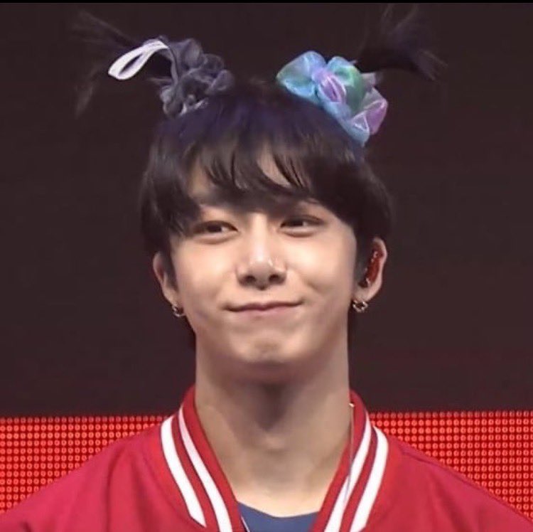 hyungwonsmiIe's tweet photo. hyungwon the cutest babie noooo look at him 🥺🥺🥺🥺 
@OfficialMonstaX #형원 #HYUNGWON https://t.co/DgkmCbmlsu