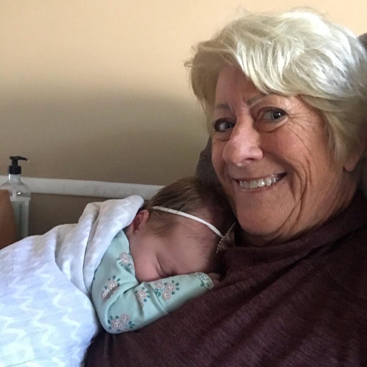 cmpinel's tweet photo. Let me introduce my granddaughter Harper Jo Hoagland .💗👶🏻🧓🏻 https://t.co/VxsiYZdqkE