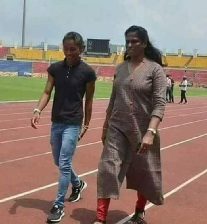 SaritaC76606429's tweet photo. "चेहरे क्रीम पाउडर से नहीं बल्कि, 
                                        काबिलियत से चमकते  हैं।"
     #हिमा_दास और  #पीटी_उषा https://t.co/dqlZ3fX7Dk