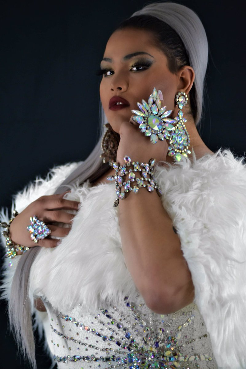 DevorahTheDiva's tweet photo. #photodump #dragqueen https://t.co/SeFusosz3H