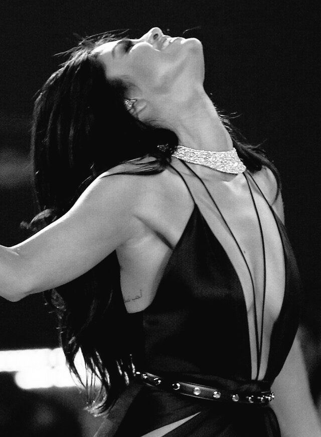 gldnswtcreature's tweet photo. I feel sorry for those who think that people like ZAYN MALIK and SELENA GOMEZ need the Grammys.. Well in fact, it's the Grammys that need them. 
ZAYN DESERVES BETTER
WE LOVE YOU SELENA https://t.co/vTXUQbOKCm