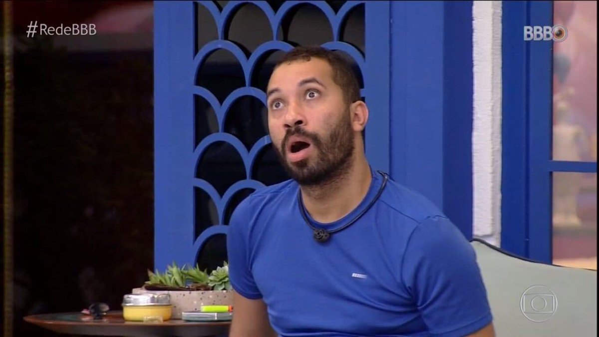 Hugoferreir9's tweet photo. Minha cara vendo a Carla voltando para a casa depois do paredão falso e ficando com Arthur de novo:

#BBBB21 #CarlaNoQuartoFalso 
Pocah e Carla / Ai Juliette 
Cléo / Fiukette / Amo o Gil / basculho https://t.co/TTaAONx5V9