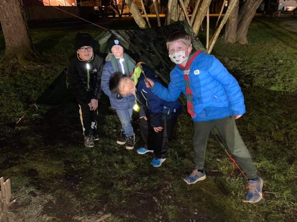 1stHaney's tweet photo. Pack A #Cubs practiced #knots, completed a #lashing project and built a tarp shelter @scoutscanada #ScoutsDoStuff #Scouts #SafeScouting #BePrepared #MapleRidge https://t.co/cxGfP4IWDl