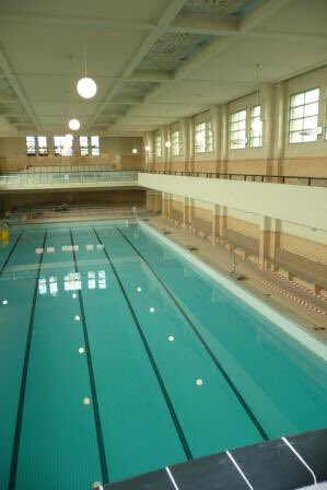 BrunoVermeire's tweet photo. Already awake and ready for my 3rd swimming session of this week. A good start to a new working day. #alreadyawake #ready #3rd #swim #swimming #pool #goodstart #newworkingday #motivation #inspiration https://t.co/RFIyN99R3V