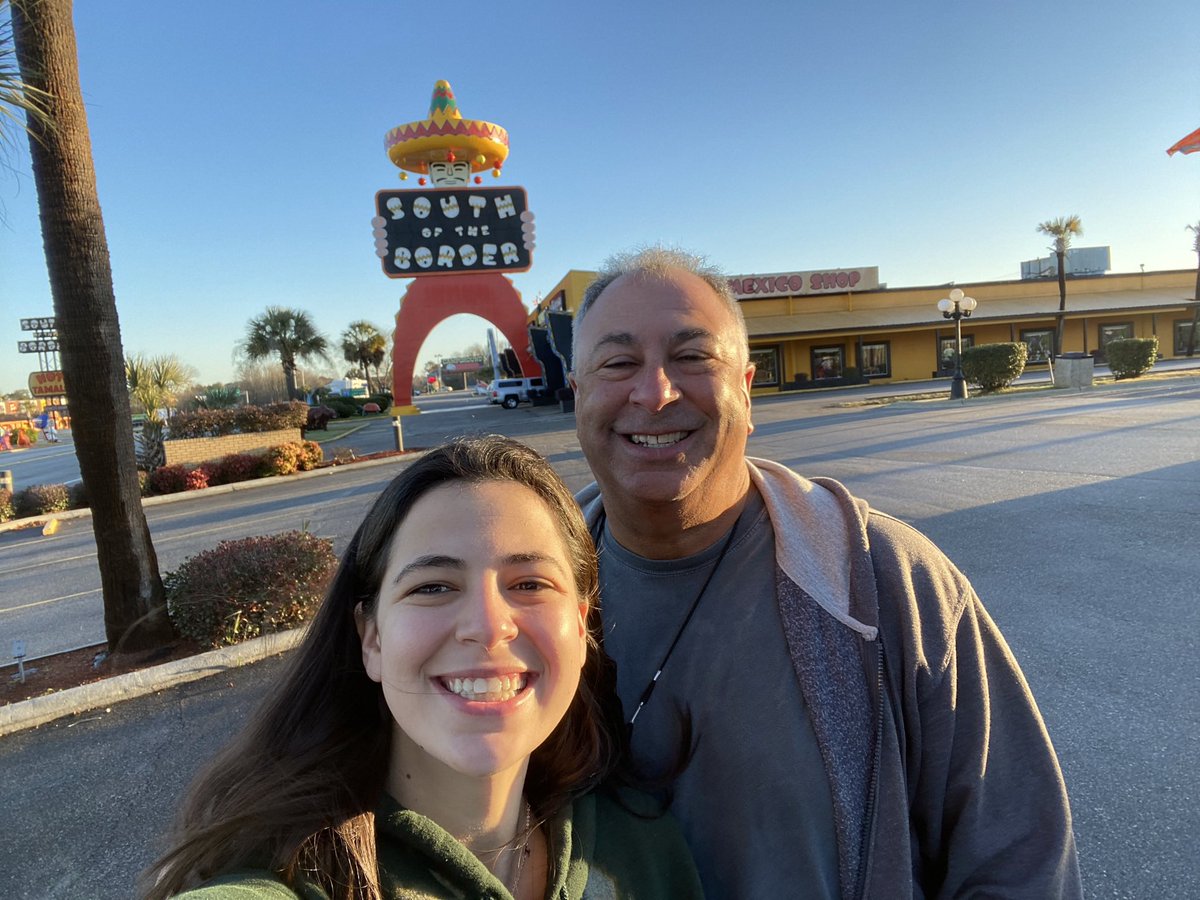MJFanaroff's tweet photo. @thomloverro Nothing like a father daughter photo op on our way to West Palm Beach. https://t.co/3UY87l4G8k