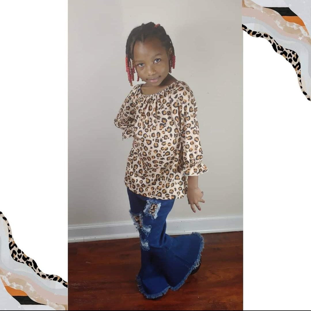 ChizeManor's tweet photo. ๐๐Charlie for MiniChize ๐๐
#Spring #springfashions #springarrivals #girls #girlsfashion #kidsfashiontrends #girlstyle #girly #cuteoutfits #girlgang #shoplocal #shopsmart #shopchize #MiniChize #kidmodel #girlmodel #toddlerlife #toddler #toddlerfashion https://t.co/IssZPJtnuV
