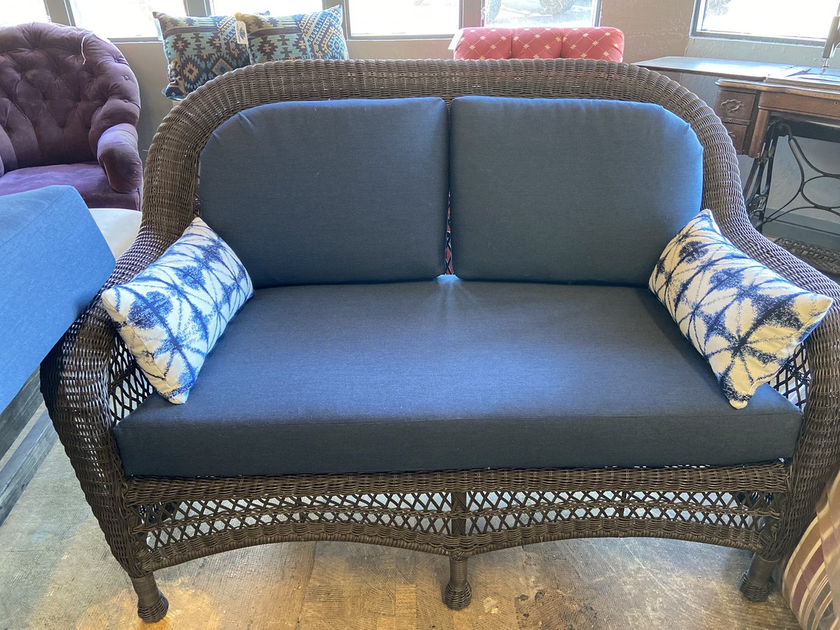 KZI_AZ's tweet image. Custom outdoor cushions! It is outdoor living time ARIZONA! #kziaz #sunbrella  #outdoorliving