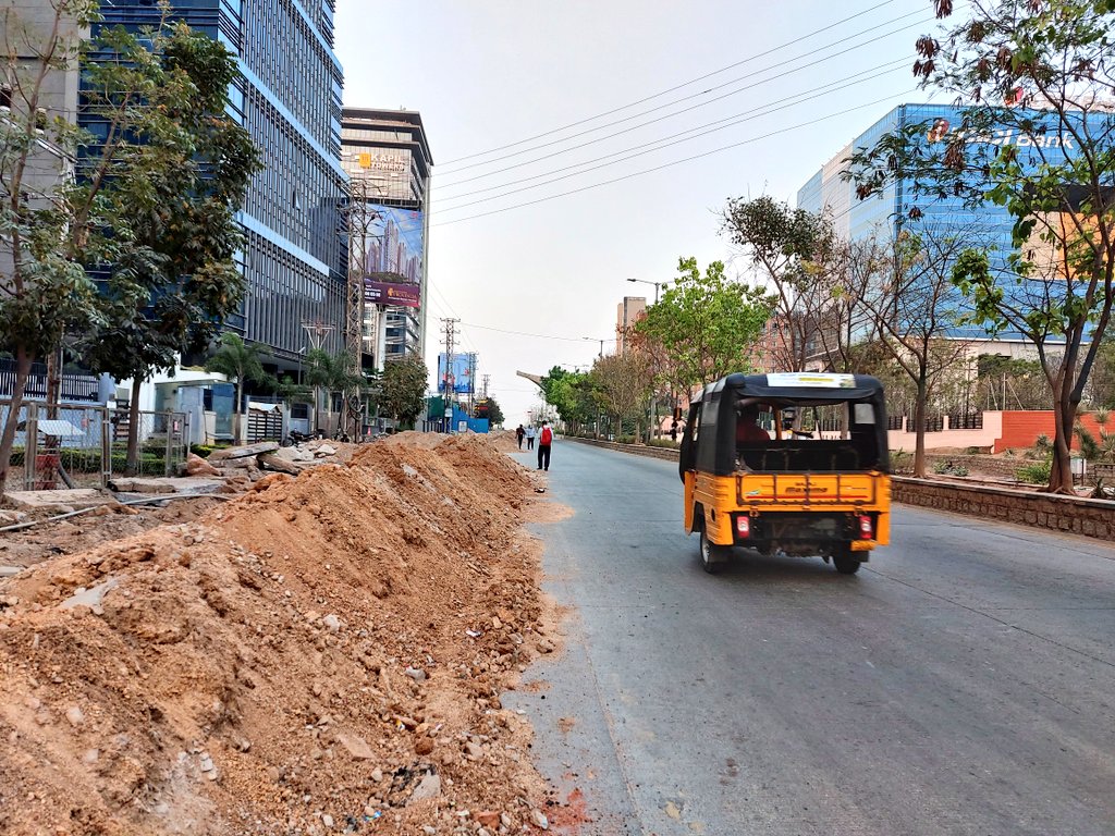 sewrie's tweet photo. 2018
Public: What is the need to concretize ISB Road which is already good?
@KTRTRS : We want to make it "world class" and "future proof" and no digging for 20 years.
2 years later in early 2021
#Hyderabad #BadRoads #PoorCoordination
@rjsaulakh @anumodthomas @jvidyasagar https://t.co/7gmDtIn6zW