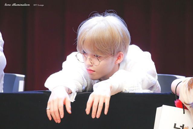 ginapalangga's tweet photo. < UNISVT Album Signing Event > 
[ 03102021 ] #Angelico #Ico #이코 #UNISVT 뭐하고 있어? ㅎㅅㅎ https://t.co/3pH2DpxRWg